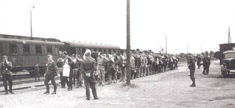 Prisoners-of-war arriving at Barth train station