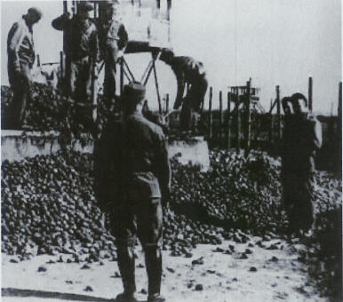 POWs receive potatoes at Stalag Luft I